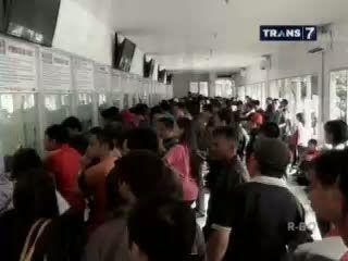 Penumpang Kereta Melonjak Jelang Akhir Tahun