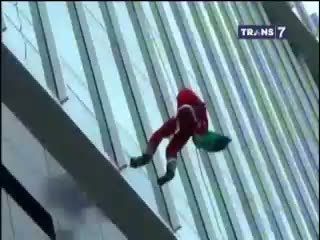 Santa Klaus Ala Spiderman
