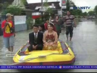 Menikah di Tengah Banjir