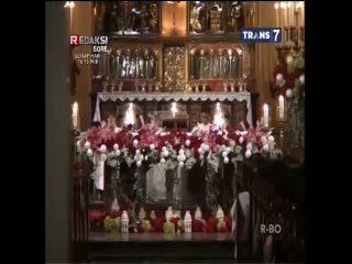 Misa Natal di Katedral Berlangsung Khidmat