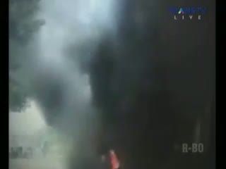 Bus Tabrak Motor hingga Habis Terbakar