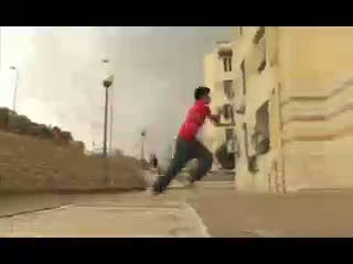 Menyembuhkan Luka Perang dengan Parkour