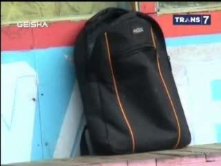 Tas Berisi Bom Gemparkan Warga