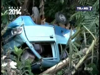 Angkot Masuk Jurang, 5 Tewas