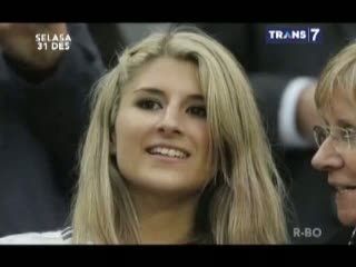 Paras-paras Cantik Hiasi Premier League Musim Ini