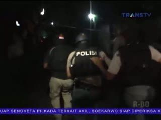 Menegangkan! Begini Aksi Baku Tembak Saat Penggerebekan Teroris di Ciputat