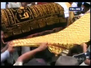 Rayakan Tahun Baru, Sekeluarga Tewas Keracunan