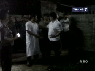 Terduga Teroris dan Kedua Istri Diperiksa Densus 88