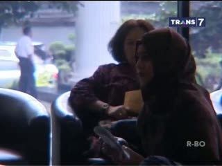 Darin Mumtazah Kembali Jenguk Suami di KPK