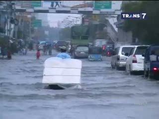 Diguyur Hujan, Lalin Ibukota Semrawut
