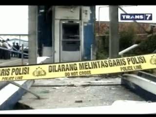 Ledakan Bom Hancurkan ATM di Dekat Markas TNI dan Polri