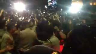 Penahanan Anas Ricuh, I Gede Pasek Terkena Pecahan Telur