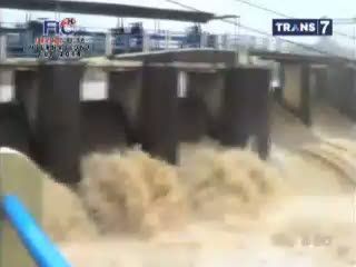 Katulampa Siaga 4, Jakarta Terancam Banjir