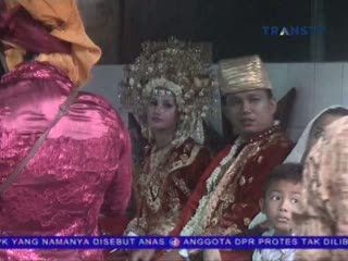 Akibat Banjir Pesta Pernikahan Pindah