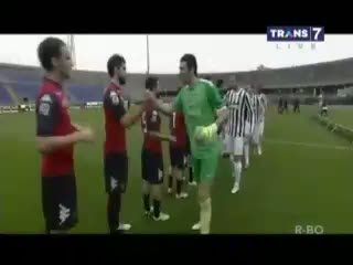 Ditonton Moyes, Juve Pesta Gol