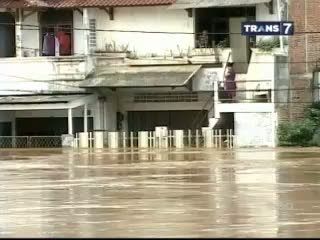 Banjir Jakarta Jadi Media Politisasi? 