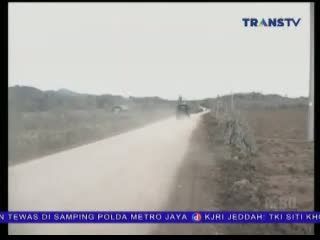Hujan Debu Merusak Hampir Semua Bangunan