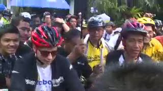 Gaya Lorenzo Gowes Bareng Jokowi