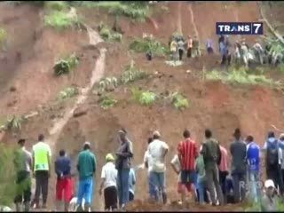 Tebing Longsor, 1 Orang Tewas