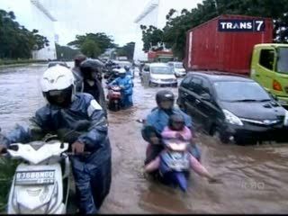 Banjir Berlanjut, Warga Ibu Kota Harus Lebih Waspada