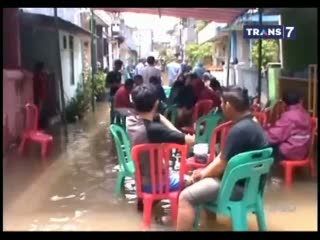Terpeleset Genangan Air, IRT Meninggal