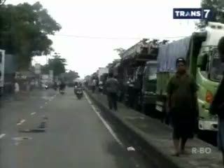 Banjir Lumpuhkan Akses Utama Transportasi