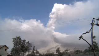 Musim Hujan, Warga Lereng Sinabung Terancam Banjir Lahar Dingin