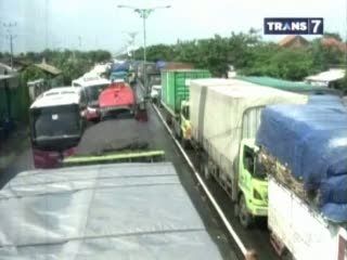 Pantura Banjir, Truk Antre Berhari-hari