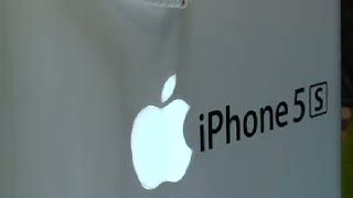 iPhone 5S dan 5C Dijual Mulai Rp 8,6-13,6 Juta