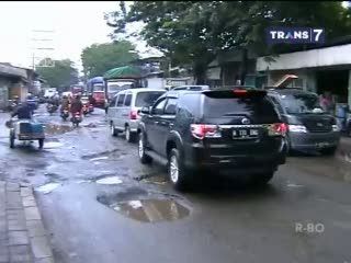 Pasca Banjir, Sebagian Jalan Rusak dan Berlubang