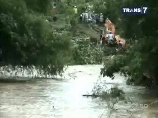 7 Orang Tewas Tertimbun Tanah Longsor