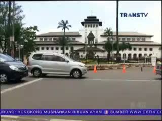 Denda Rp 1 Juta Bagi Pembeli di PKL