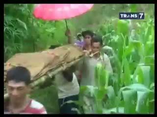 Pasutri Ditemukan Tewas Gantung Diri di Pohon Cengkeh