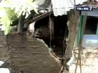 Tanah Longsor Hantui Pemukiman