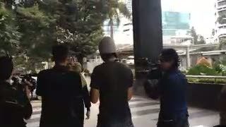 Besuk Suami di Rutan KPK, 4 Istri Tersangka Kasus Korupsi Kompak Membisu