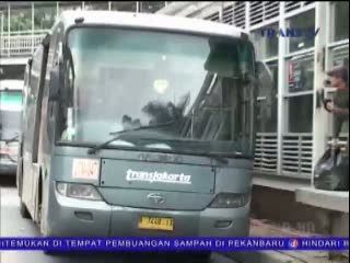 Wacana Bus Transjakarta Akan Beroperasi 24 Jam
