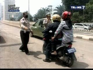 Masih Banyak Pemotor Masuk JLNT Casablanca
