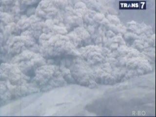 Awan Panas Sinabung Telan 15 Korban Tewas
