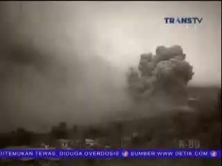 Tim Evakuasi Temukan Tas Korban Sinabung