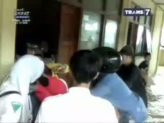 Banjir Terjang Puskesmas, Evakuasi Dilakukan
