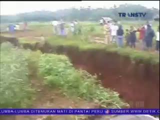 Saluran Irigasi di Jepara Berubah Jadi Jurang