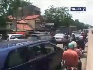 Benang Kusut Moda Transportasi Umum Ibukota