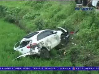 Mobil Ditabrak Kereta, Pengemudi Tewas