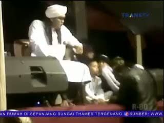 Video Ustadz Ngamuk Ramai di Jejaring Sosial