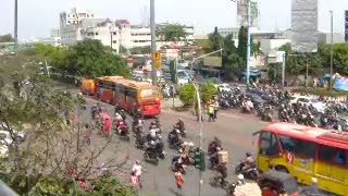 Dinamo Korslet, Bus TransJ Bikin Macet