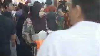 Abu Gunung Kelud Mengarah ke Barat Daya dan Timur Laut, 7 Bandara Ditutup