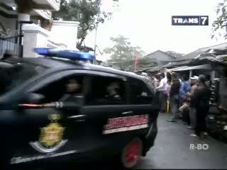 Reka Ulang Istri Bunuh Suami