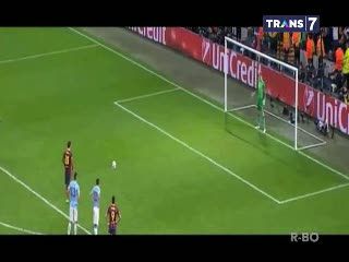 Barcelona Tundukkan 10 Pemain City 2-0