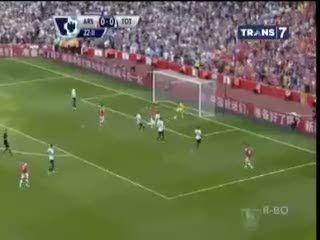 Diisukan Selingkuh, Ini Hukuman yang Diberikan Wenger untuk Giroud
