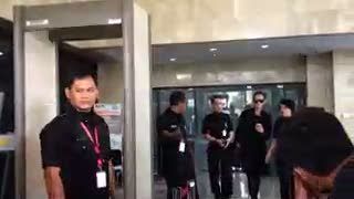  Ditanya Soal Apartemen dari Wawan, Rebecca Reijmen Bungkam